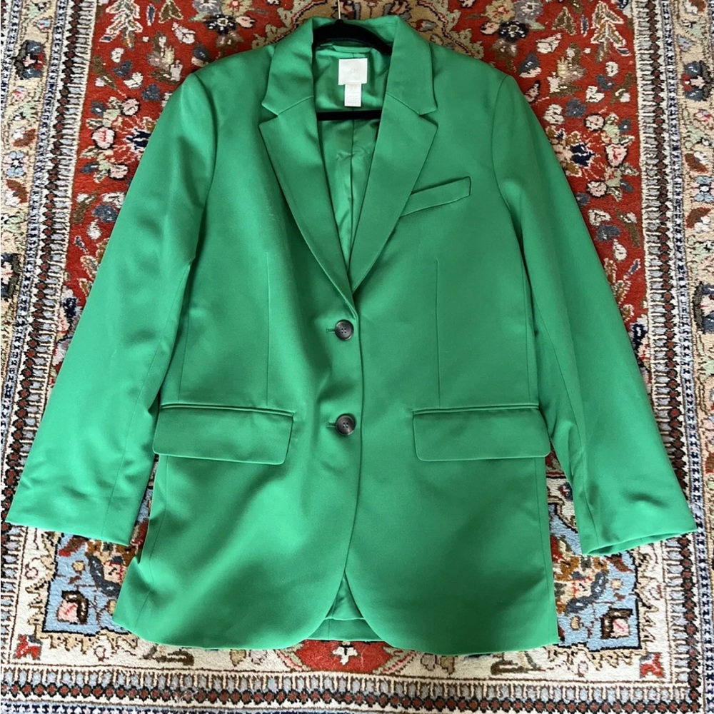 NWOT H&M Women's Single-Breasted Loose-Fit Grass-Green Lined Blazer.